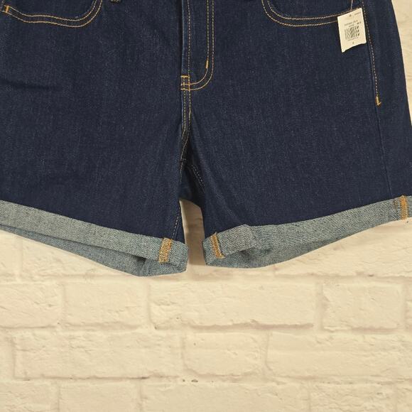 M Old Navy Women Mid-Rise Wow Dark Blue Jean Denim Shorts NWT Size 2 Rolled Hem - Picture 3 of 8